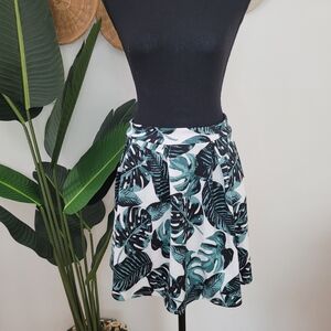 Charlotte russe tropical skirt- medium